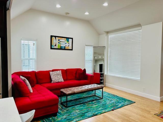 Gated Contemporary 3 Bedroom - 2 Bathroom Home In South La Plus Parking Лос-Анджелес Экстерьер фото